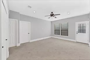 1346 Studer St, Houston, TX 77007 - Photo 15