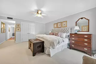 8932 Chatsworth Dr, Houston, TX 77024 - Photo 23