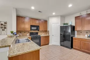 28614 Lockeridge Farms Dr, Spring, TX 77386 - Photo 15