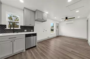 4331 Herridge St, Houston, TX 77022 - Photo 5