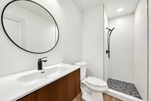 4331 Herridge St, Houston, TX 77022 - Photo 7