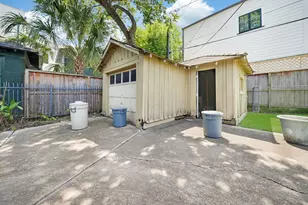 1651 Hawthorne St, Houston, TX 77006 - Photo 15