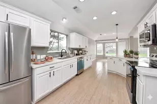 16735 Keegans Ridge Way Dr, Houston, TX 77083 - Photo 5