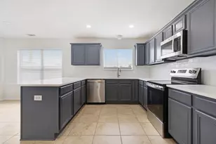 10614 Halifax Brook St, Houston, TX 77089 - Photo 9
