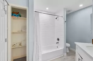 7600 Seawall Blvd, Galveston, TX 77551 - Photo 13