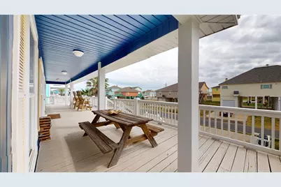 2309 Martinique, Crystal Beach, TX 77650 - Photo 11