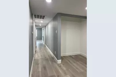 2516 Commonwealth Street #102, Houston, TX 77006 - Photo 13