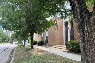 2516 Commonwealth St, Houston, TX 77006 - Photo 21