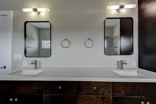 607 Sydnor St, Houston, TX 77020 - Photo 23