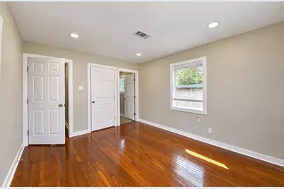 1837 Wycliffe Drive, Houston, TX 77043 - Photo 15