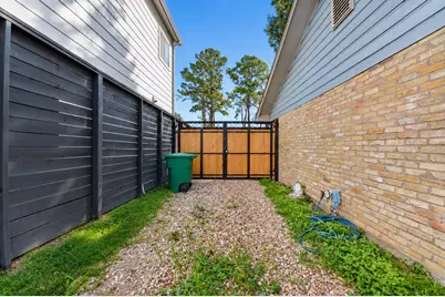 1837 Wycliffe Drive, Houston, TX 77043 - Photo 25