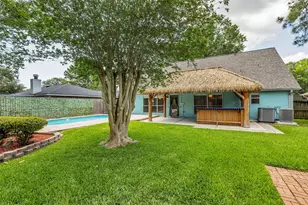3004 Cloverdale Dr, League City, TX 77573 - Photo 35