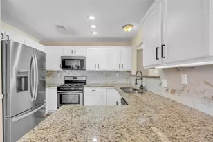 3004 Cloverdale Dr, League City, TX 77573 - Photo 11