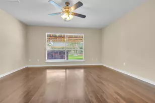 3004 Cloverdale Dr, League City, TX 77573 - Photo 19