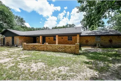 279 Lakeview 3 Road, El Campo, TX 77437 - Photo 3