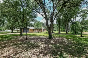 279 Lakeview 3 Rd, El Campo, TX 77437 - Photo 29