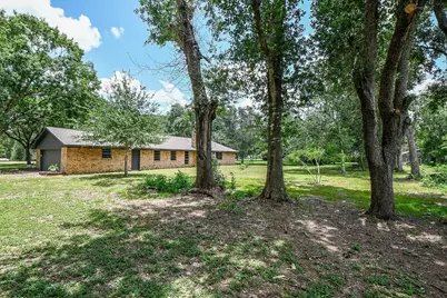 279 Lakeview 3 Road, El Campo, TX 77437 - Photo 25