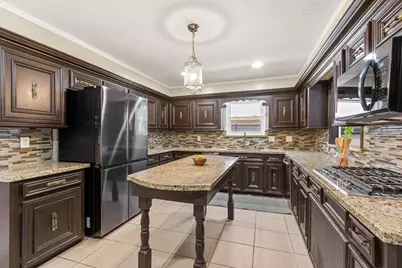 16119 Maplehurst Drive, Spring, TX 77379 - Photo 9