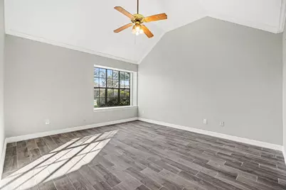 107 Sandalwood Drive, Lake Jackson, TX 77566 - Photo 17