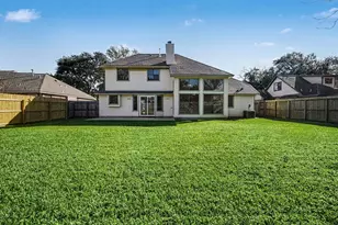 107 Sandalwood Dr, Lake Jackson, TX 77566 - Photo 27