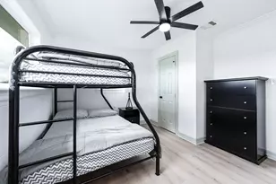 106 Palm Dr, Liverpool, TX 77577 - Photo 19