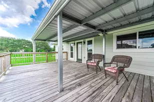 106 Palm Dr, Liverpool, TX 77577 - Photo 31