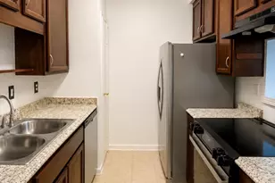 10049 Westpark Dr, Houston, TX 77042 - Photo 5