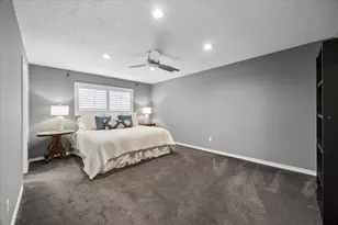 1902 Eagle Falls St, Houston, TX 77077 - Photo 19