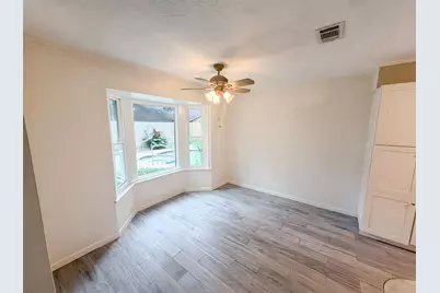 5116 E Bayou Drive, Dickinson, TX 77539 - Photo 9