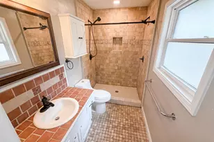 5116 E Bayou Dr, Dickinson, TX 77539 - Photo 15