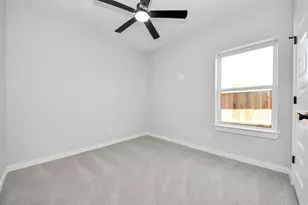 9824 Nedwald St, Houston, TX 77029 - Photo 29