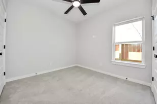 9824 Nedwald St, Houston, TX 77029 - Photo 27