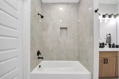 9824 Nedwald Street, Houston, TX 77029 - Photo 43