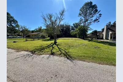 6519 Pinecrest, Hitchcock, TX 77563 - Photo 3
