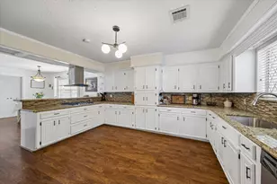 5327 Lacreek Ln, Spring, TX 77379 - Photo 15