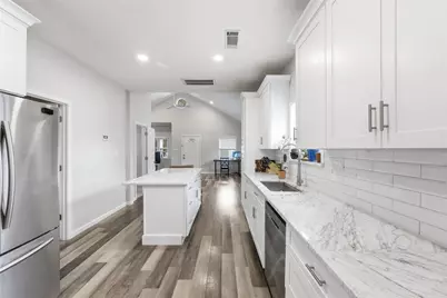 202 E 34th Street, Houston, TX 77018 - Photo 9