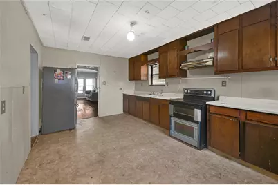 720 Yupon Street, Baytown, TX 77520 - Photo 13