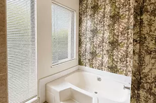 10602 Sandpiper Dr, Houston, TX 77096 - Photo 7