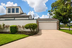 10602 Sandpiper Dr, Houston, TX 77096 - Photo 1