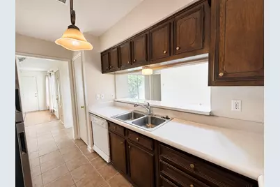 10602 Sandpiper Drive, Houston, TX 77096 - Photo 15