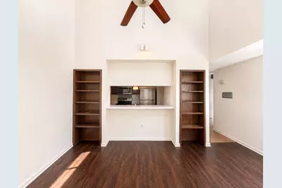 10602 Sandpiper Drive, Houston, TX 77096 - Photo 11