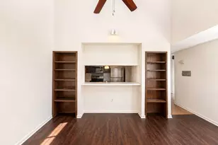 10602 Sandpiper Dr, Houston, TX 77096 - Photo 11