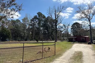 1821 E Beverly Dr, Shepherd, TX 77371 - Photo 1