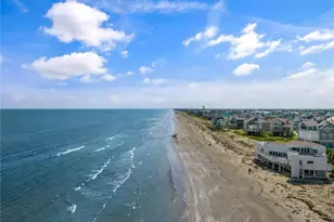 4239 Spoonbill Ln, Galveston, TX 77554 - Photo 5