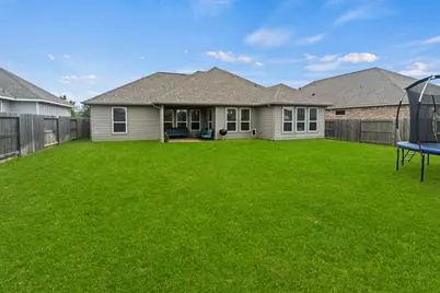 426 Hunters Crossing Drive, Sealy, TX 77474 - Photo 19