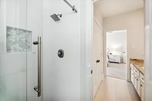 31 Orchard Pines Pl, The Woodlands, TX 77382 - Photo 37