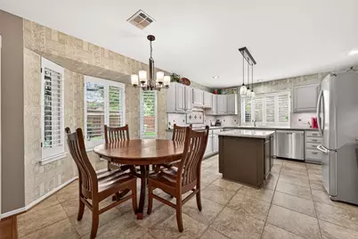 303 Longview Drive, Sugar Land, TX 77478 - Photo 9