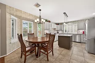 303 Longview Dr, Sugar Land, TX 77478 - Photo 9