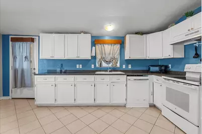 711 10th Street, Dickinson, TX 77539 - Photo 9