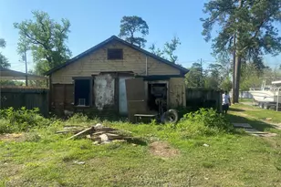 7205 S Hall St, Houston, TX 77028 - Photo 3